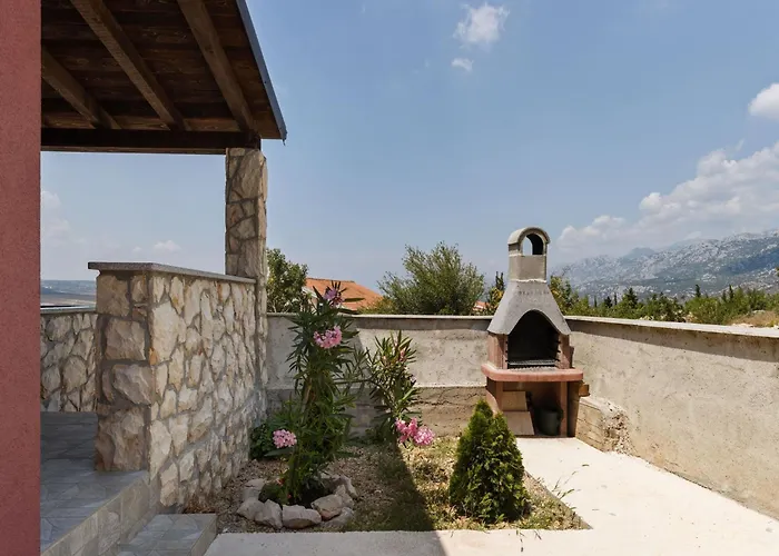 In Jasenice Near Modric Cave Dom wakacyjny *