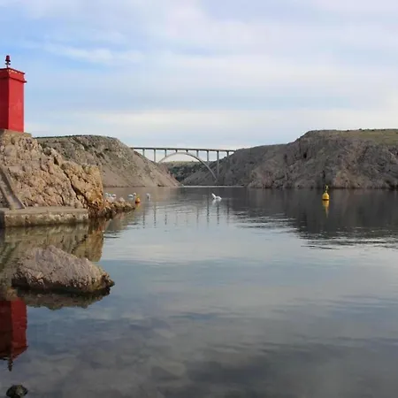 In Jasenice Near Modric Cave בית נופש