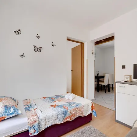 In Jasenice Near Modric Cave * רובנסקה