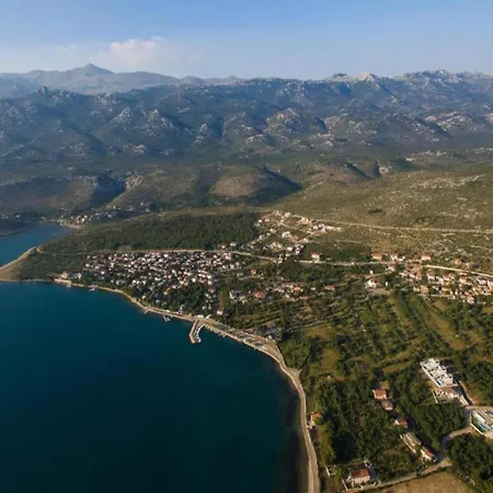 In Jasenice Near Modric Cave בית נופש רובנסקה