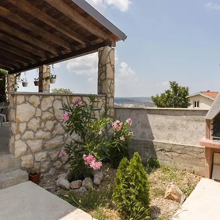 In Jasenice Near Modric Cave * רובנסקה